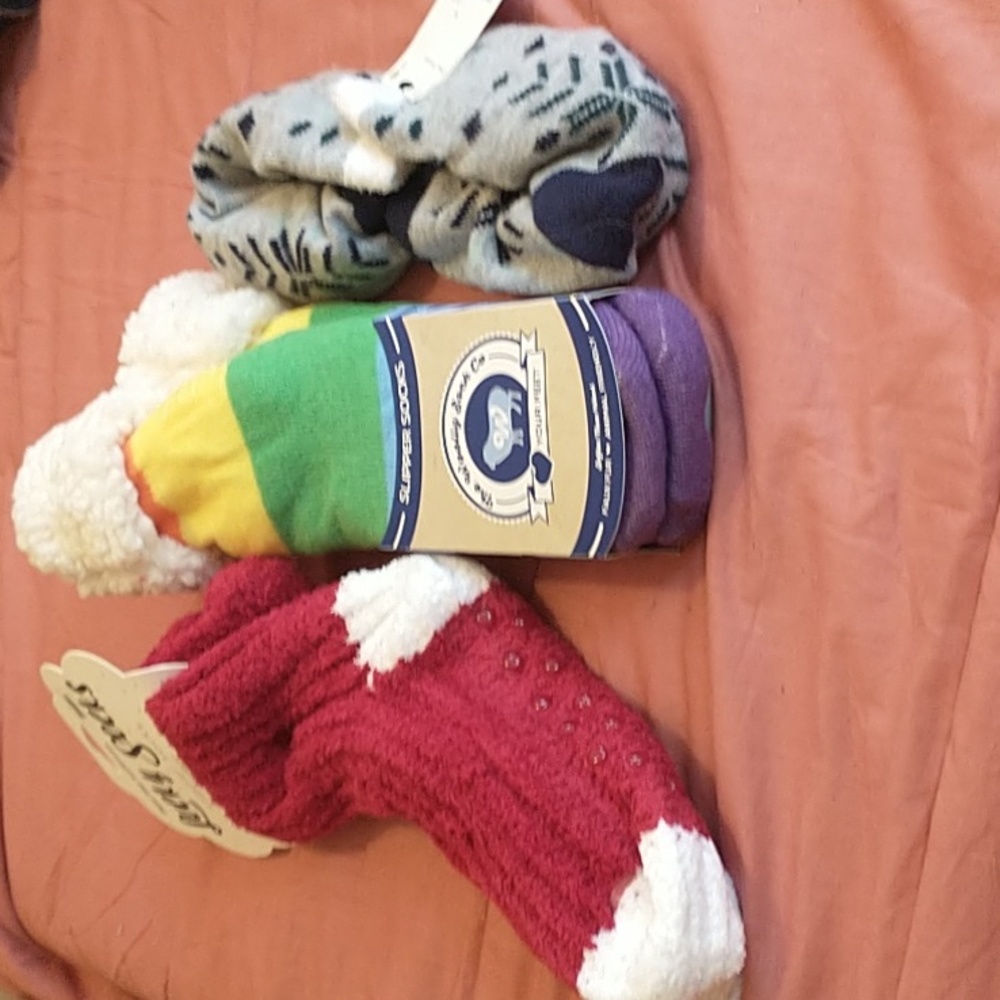 3 Pairs of Warm Slipper Socks!